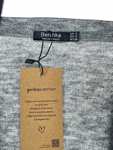 s Beden gri Renk Bershka Bluz %70 İndirimli.