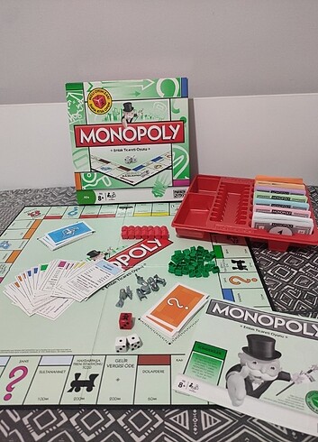 Monopoly 0 kutusunda.