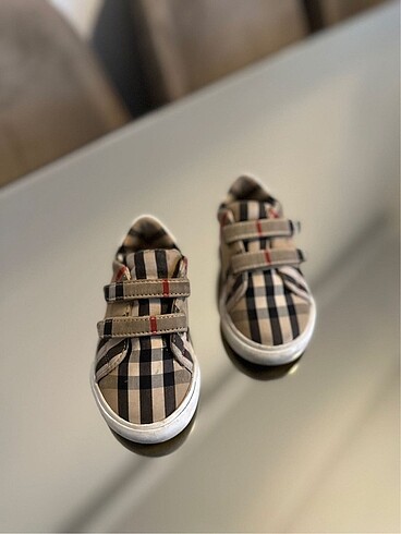 Burberry çocuk ayakkabı