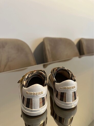 21 Beden çeşitli Renk Burberry çocuk ayakkabı