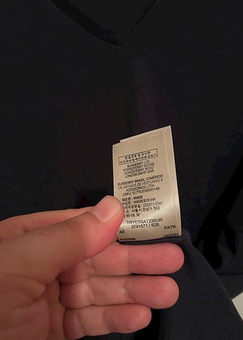 Burberry V yaka tişört - Görsel 6