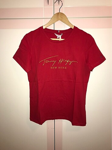Tommy Hilfiger Bayan Tişört.