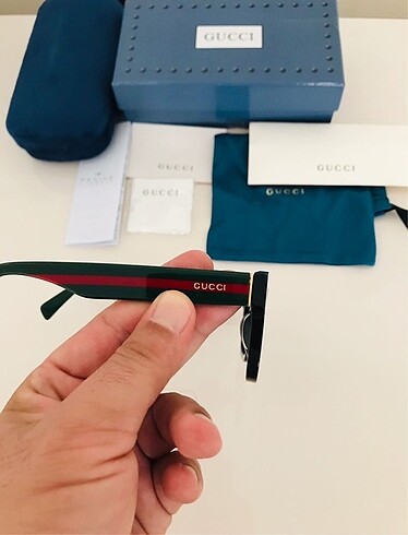  Beden siyah Renk Gucci Cat Güneş Gözlüğü.