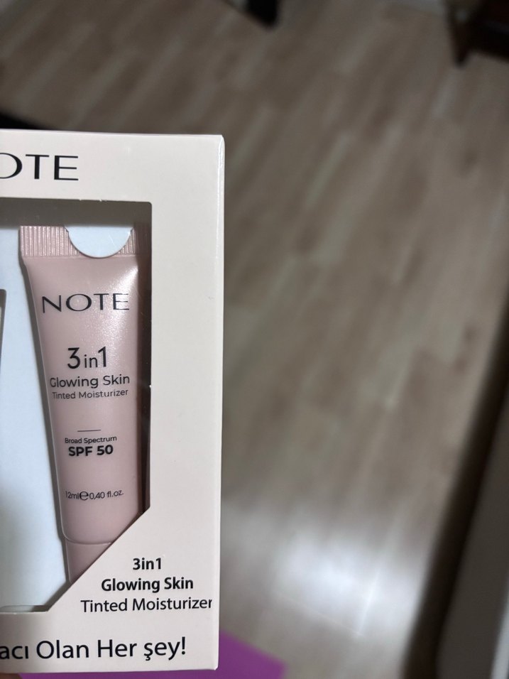 Note 3in1 Işıltılı BB Krem SPF50 - Görsel 3