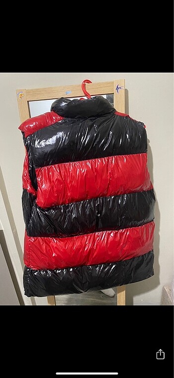 m Beden kırmızı Renk Moncler şişme yelek