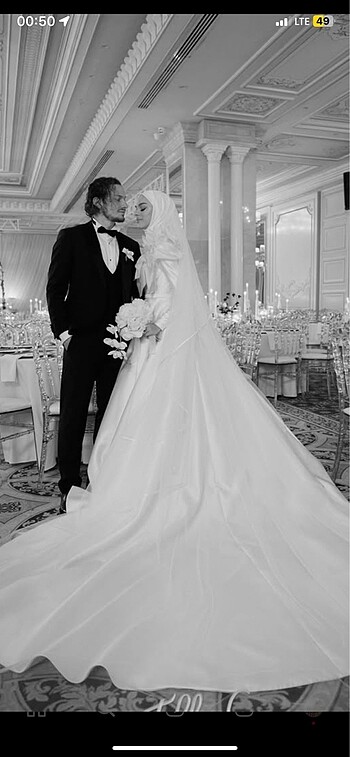 Museum of florale gelinlik House of zarif - Görsel 3