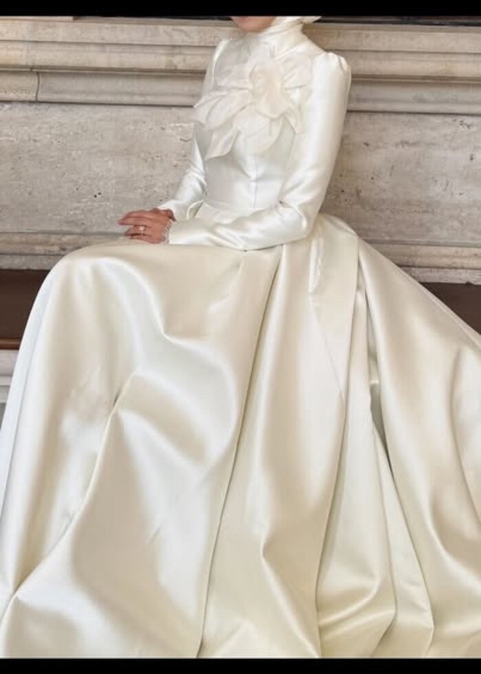 Museum of florale gelinlik House of zarif - Görsel 5