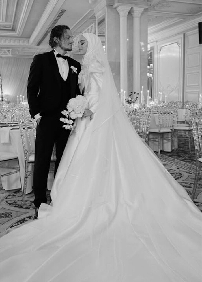 Museum of florale gelinlik House of zarif - Görsel 3