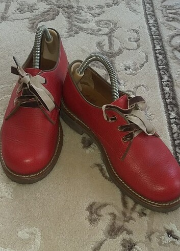37 Beden kırmızı Renk Beta Ayakkabı 