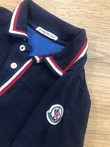 Moncler 2 yaş polo yaka tshirt - Görsel 2