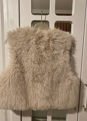 s Beden Bej Peluş Kürklü Kolsuz Midi Yelek