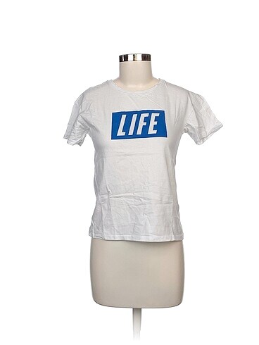 Fabrika T-shirt %70 İndirimli.