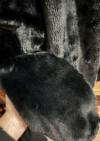 Bershka Siyah Kürk - Görsel 2