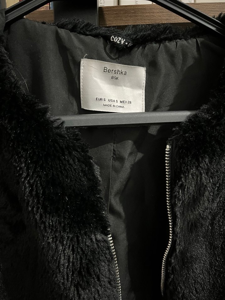 Bershka Siyah Kürk - Görsel 3