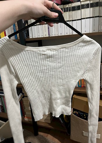 Pull&Bear Beyaz V Yaka Kruvaze Uzun Kollu Triko Kadın Kazak - Görsel 2