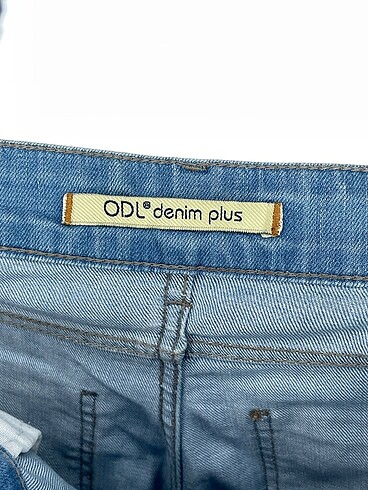 26 Beden çeşitli Renk PreLoved Jean / Kot %70 İndirimli.