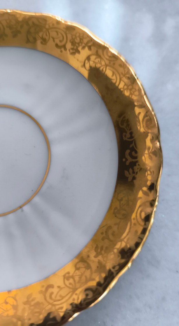 Parlak Altın Detaylı Porselen Fincan ve Tabak - Görsel 4