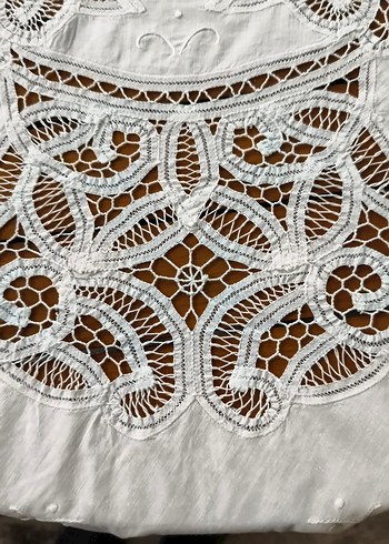 Bohem İşlemeli Beyaz Yuvarlak Masa Örtüsü 6adet peçete - Görsel 2