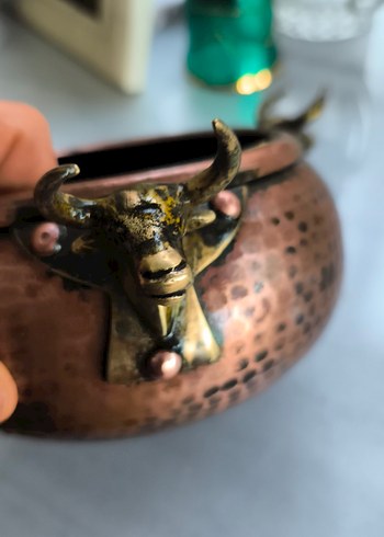 Kahverengi Bakır Vazo Boğa Figürlü antika - Görsel 6