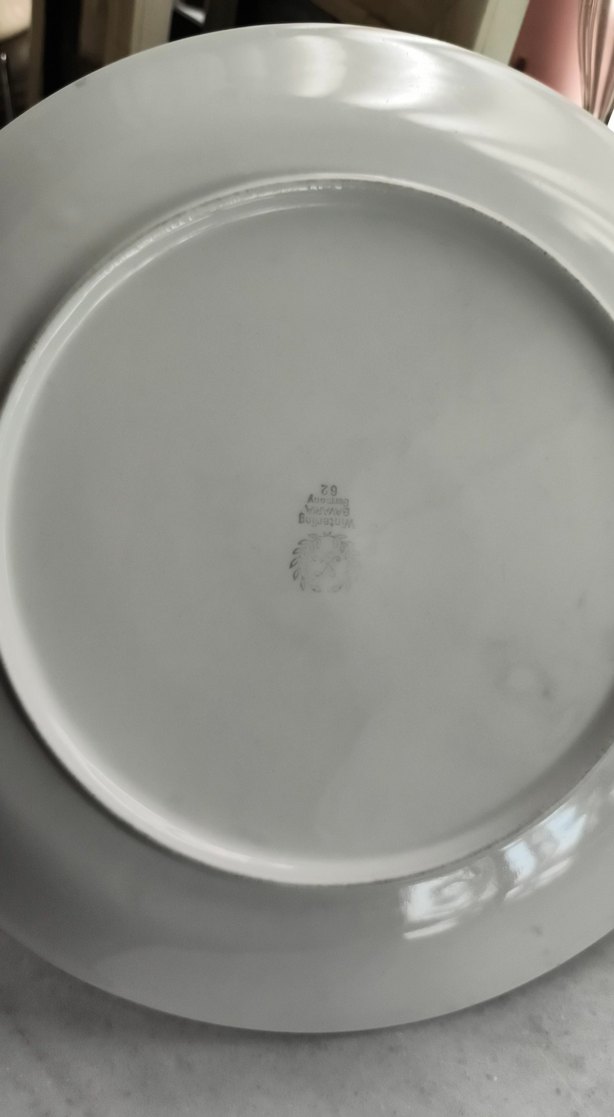 Pastel Beyaz Gül Desenli Tabak - Görsel 5