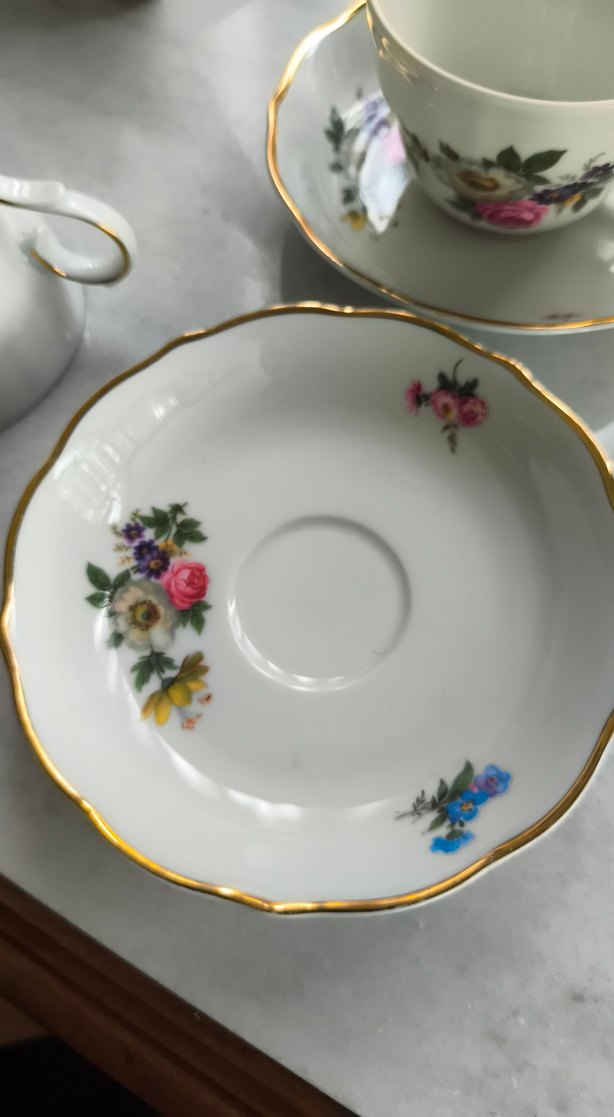 Çiçek Desenli Beyaz Porselen Fincan Takımı tek adet fiyatı - Görsel 3