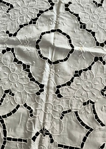 el işi delikli Beyaz Masa Örtüsü Avrupa dan aldım - Görsel 5