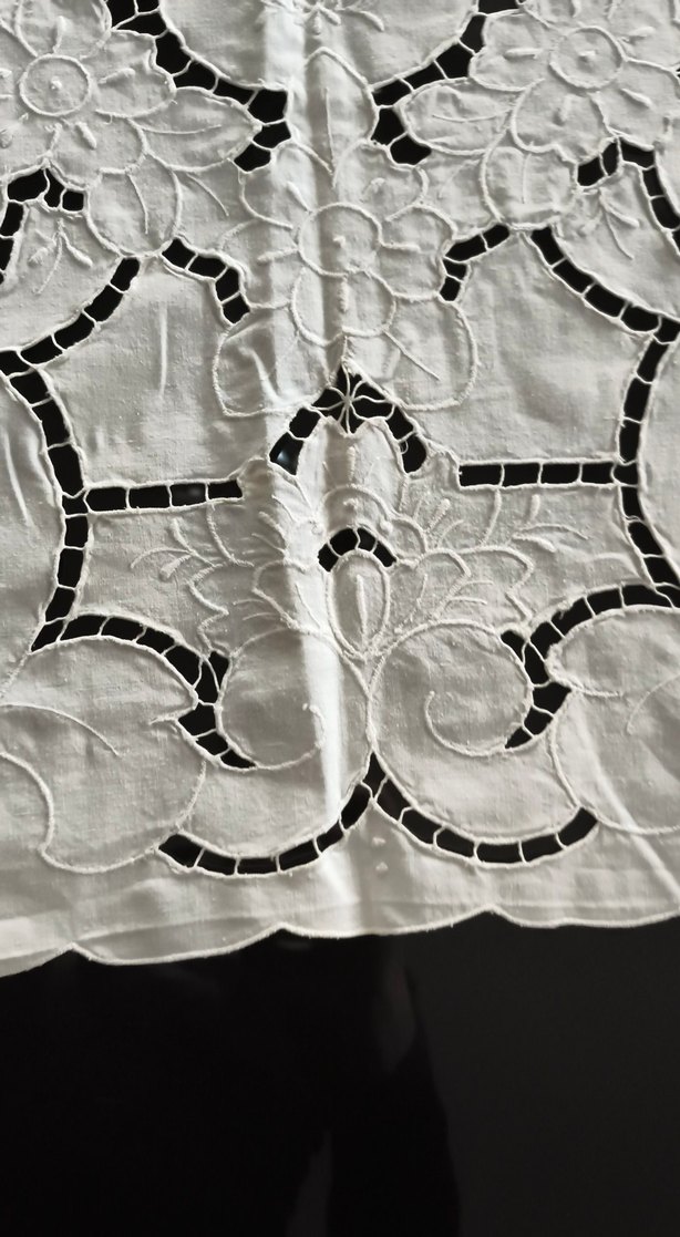 el işi delikli Beyaz Masa Örtüsü Avrupa dan aldım - Görsel 4