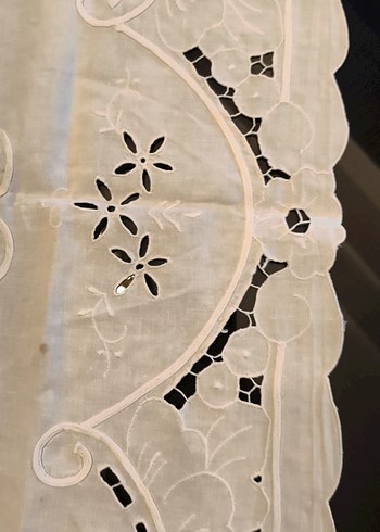 el İşlemeli Beyaz Masa Örtüsü Avrupa'dan aldım - Görsel 5