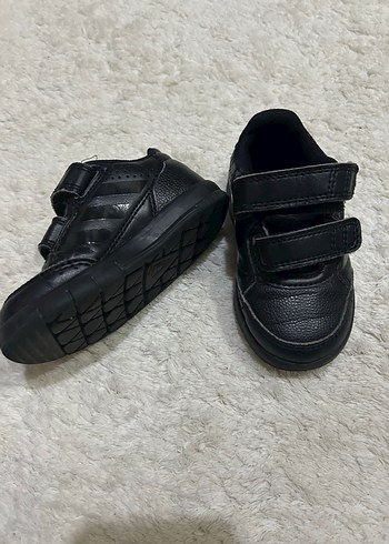 Adidas Siyah Cocuk Spor Ayakkabi Rahat Ve Sik