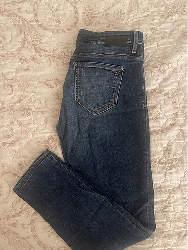 Mavi Jeans m