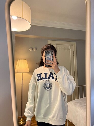 m Beden beyaz Renk Pullbear sweatshirt