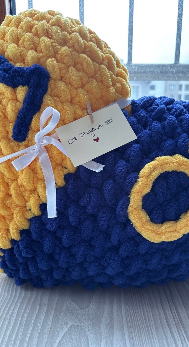 Fenerbahçe Büyük Boy Kalp Yastık - Görsel 4