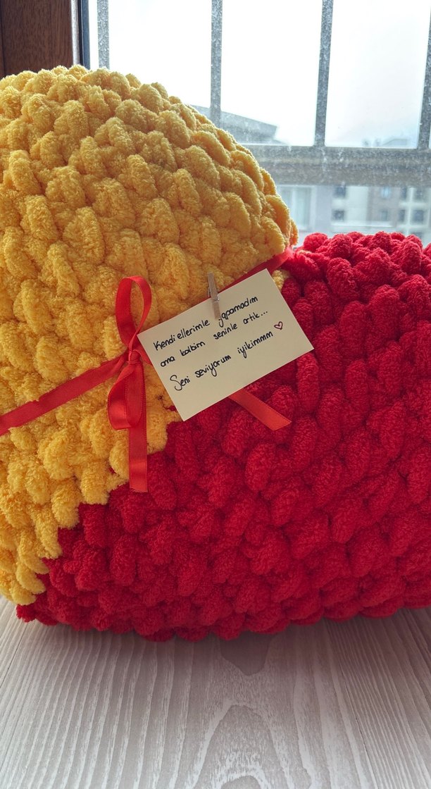 Galatasaray Büyük Boy Kalp Yastık - Görsel 4