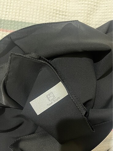  Beden Fresh Scarfs İpeksi Elengance Siyah Şal