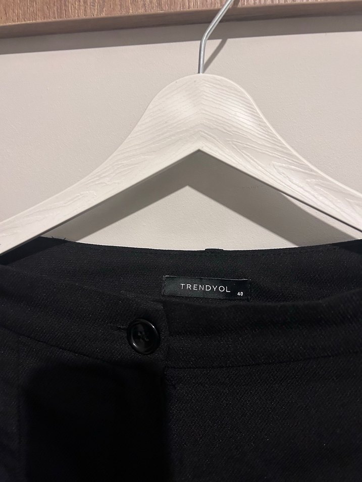 Siyah Keten Rahat Kesim Kadın Kumaş Pantolon - Görsel 2