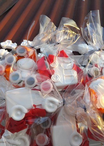 Renkli Beyaz Parti Malzemeleri - Görsel 2