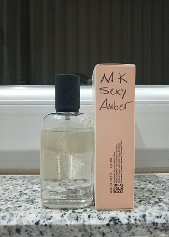  Beden Renk Michael Kors Sexy Amber Kadın Parfümü MAD MUADİLİ