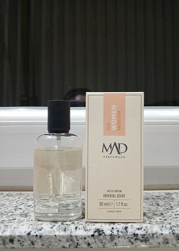  Beden Michael Kors Sexy Amber Kadın Parfümü MAD MUADİLİ