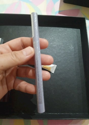 Beden Renk maskaralar, eyeliner ve kaş sabitleyici