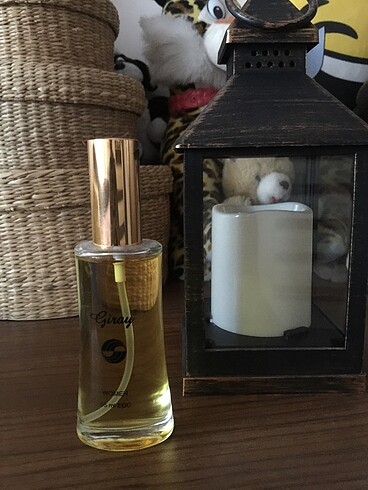 Orjinal parfüm esansından parfüm