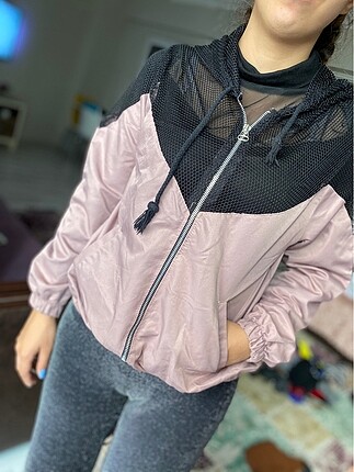 Pembe renk mevsimlik çeket