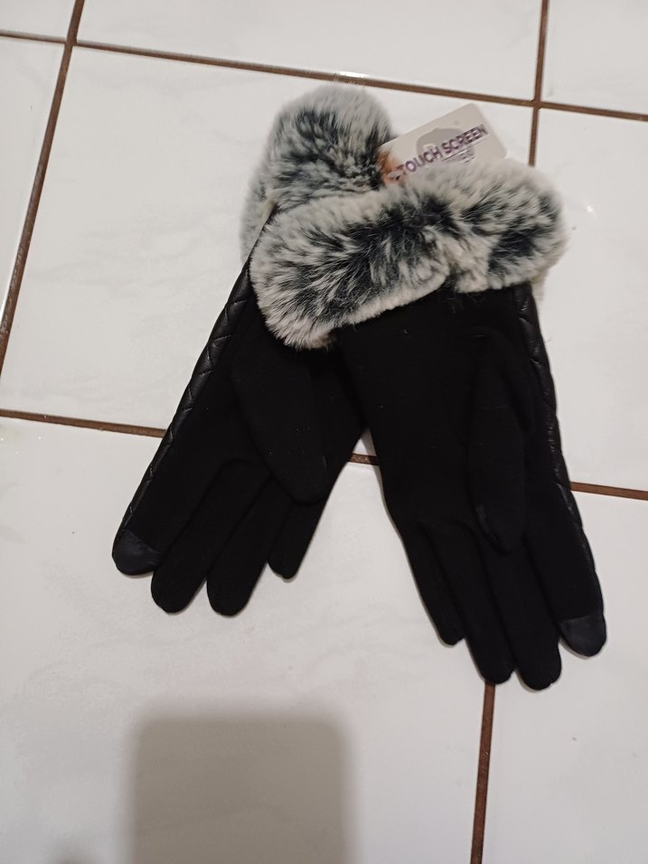 Yeni sıfır ürün M eldiven Kürk Gri Deri siyah Kadın Eldiveni - Görsel 3