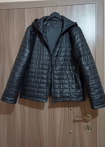 Siyah Kapüşonlu Kadın Günlük Mont - Görsel 3