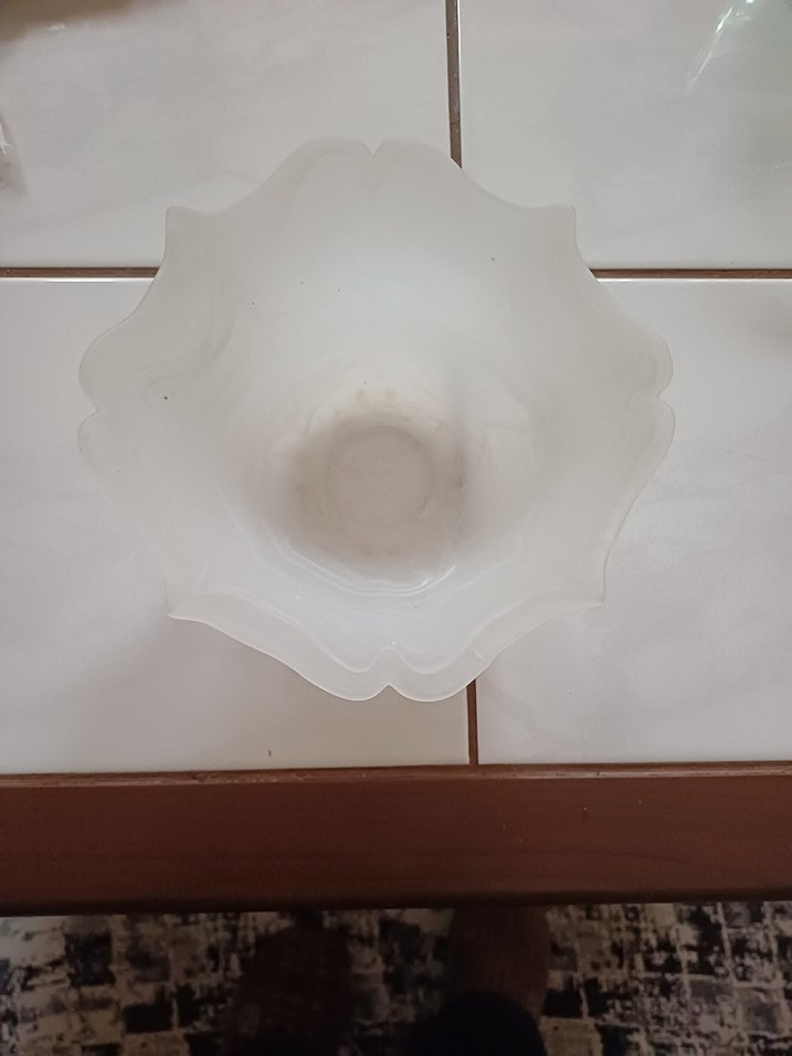 Beyaz Dalgalı Kenarlı tek lamba aparatı - Görsel 2