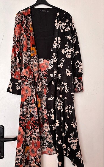 Zara belden bağlamalı elbise - Görsel 2