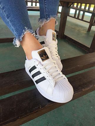37 Beden beyaz Renk Adidas Superstar