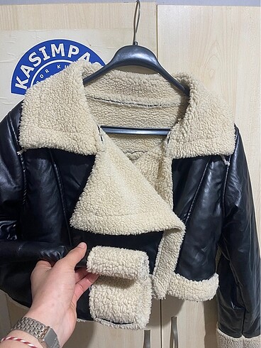 Crop ceket