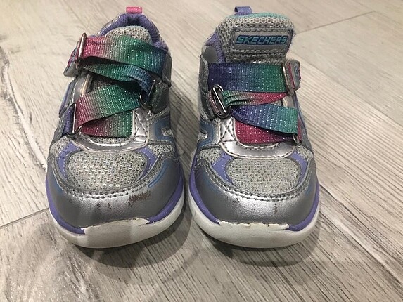 22 Beden Skechers kız bebek spor ayakkabısı