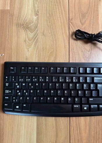 Logitech Kablolu Siyah Klavye - Görsel 3