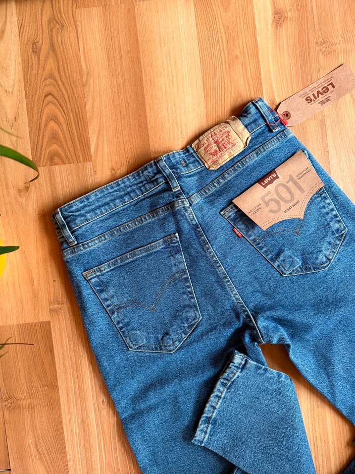 Levis 501 Mavi Denim Jean — görsel 8/9
